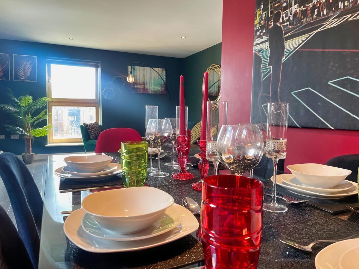 Historic Clock Tower Apartment With Rooftop Terrace And Free Secure Parking Sheffield Eksteriør bilde